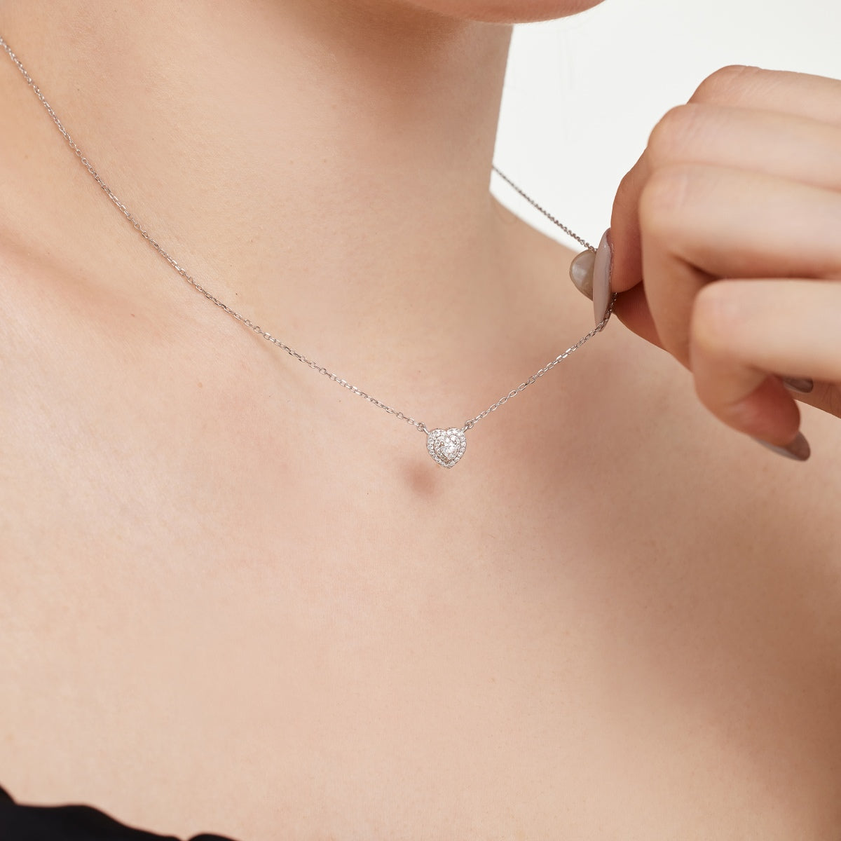 Ice Aura Series S925 Sterling Silver Delicate Heart Shape Necklace with Sona Simulated Diamonds