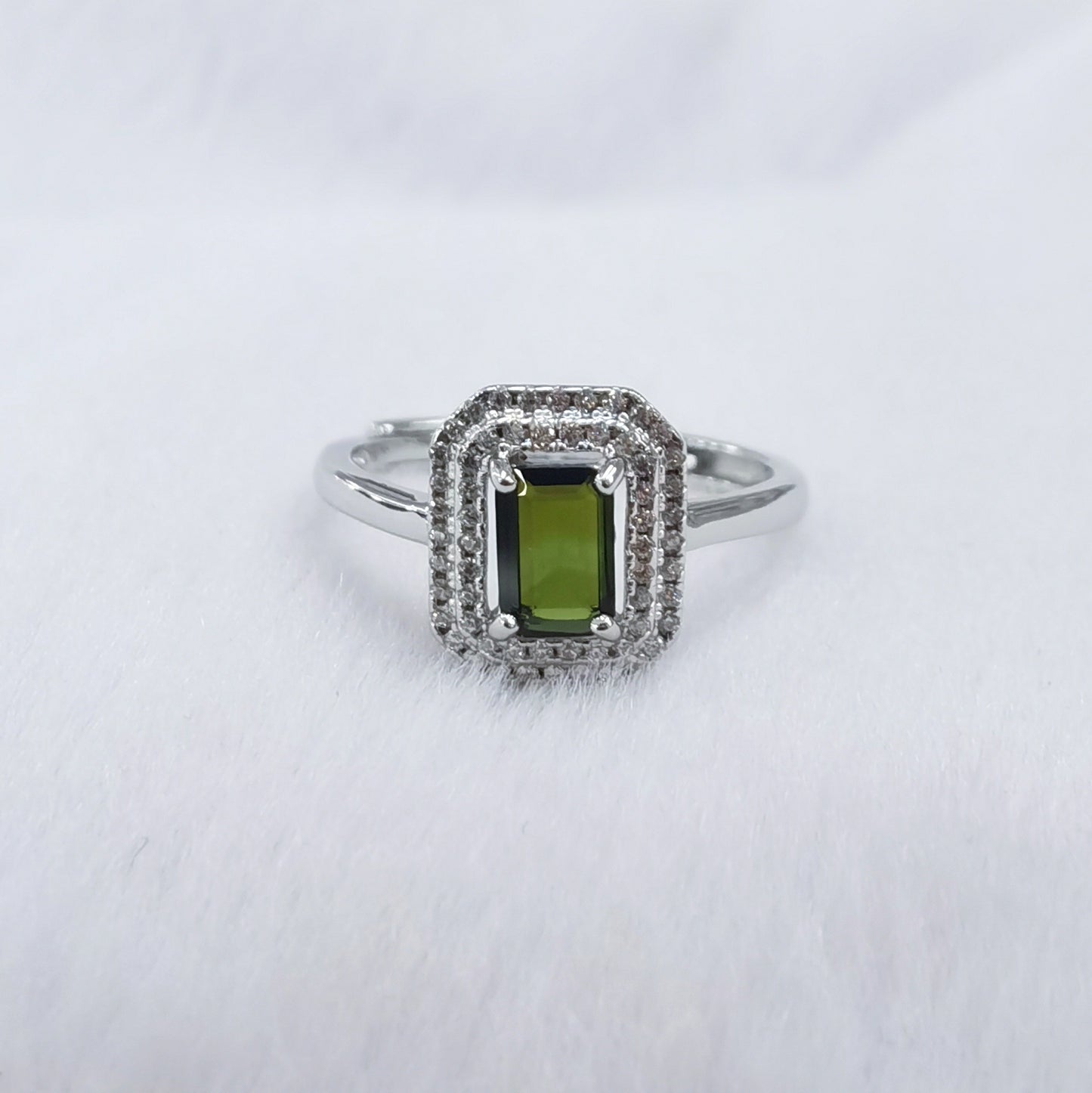 925 Sterling Silver Tourmaline Ring with 18K White Gold Plating - Instagram-Inspired Green