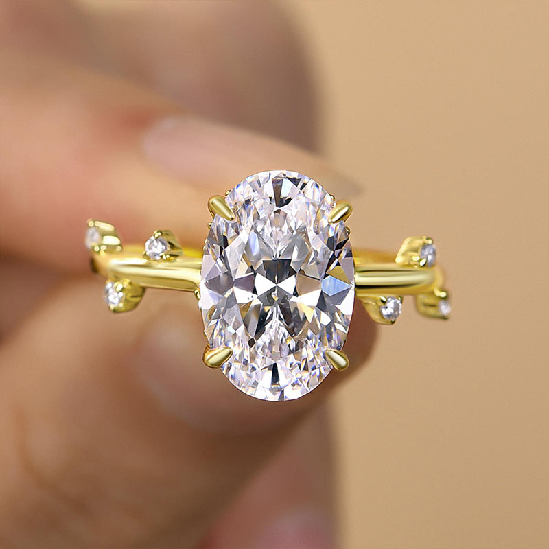 Special Yellow Gold Oval Cut Engagement Ring