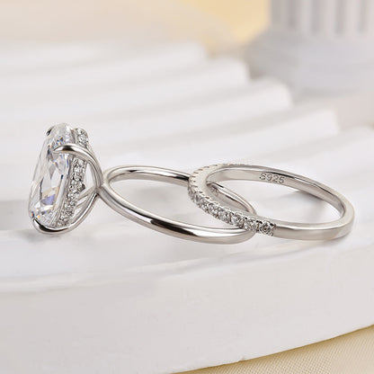 Bright Oval Cut Wedding Ring Set