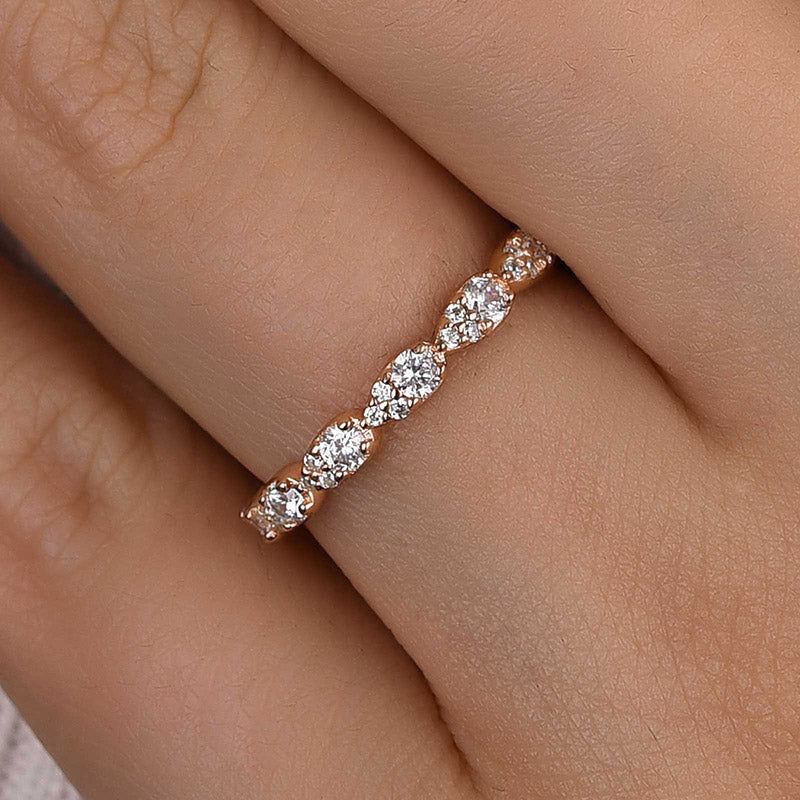 Rose Gold Pear Shape Design Women's Wedding Band