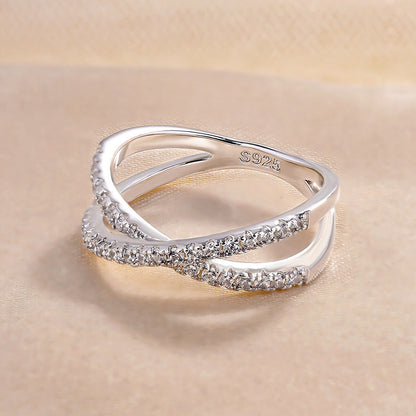 Maxine X Criss Cross Wedding Band