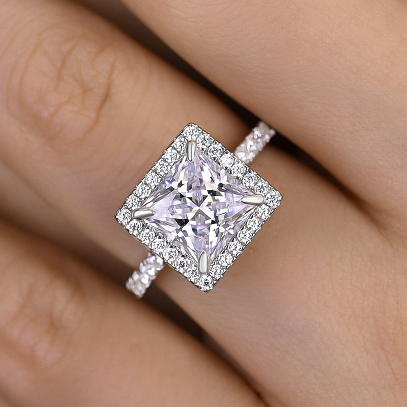 Sparkle Halo Princess Cut Engagement Ring for Women