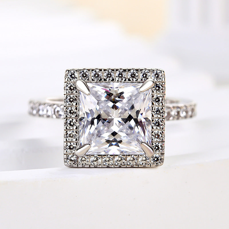 Sparkle Halo Princess Cut Engagement Ring for Women