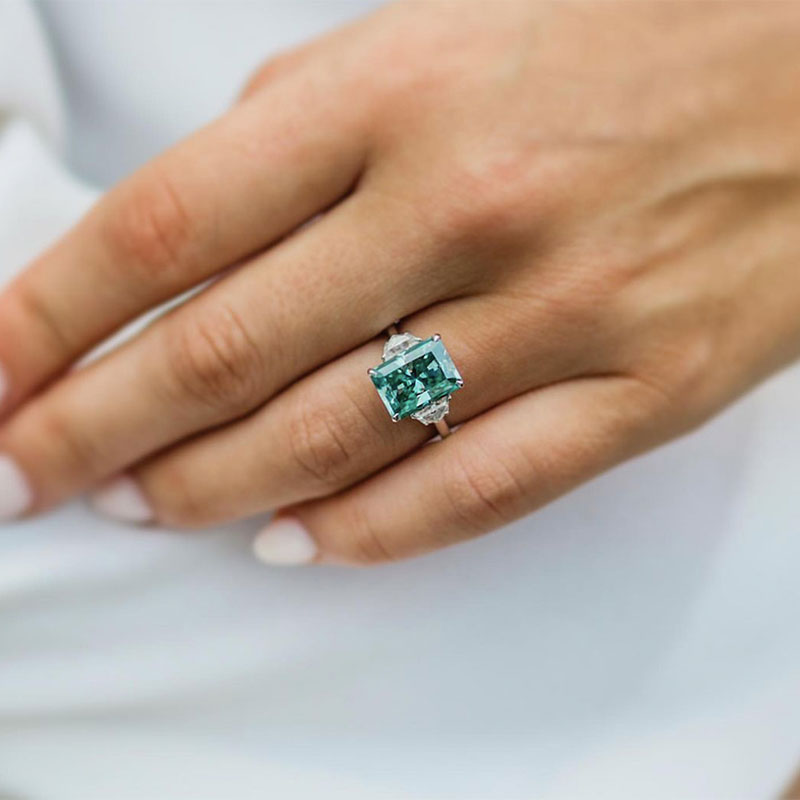 Gorgeous Paraiba Tourmaline Radiant Cut Three Stone Engagement Ring-Maxinejewelry