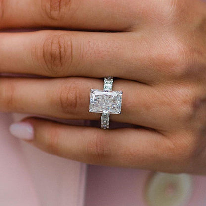 Gorgeous Crushed Ice Radiant Cut Simulated Diamond Engagement Ring-Maxinejewelry