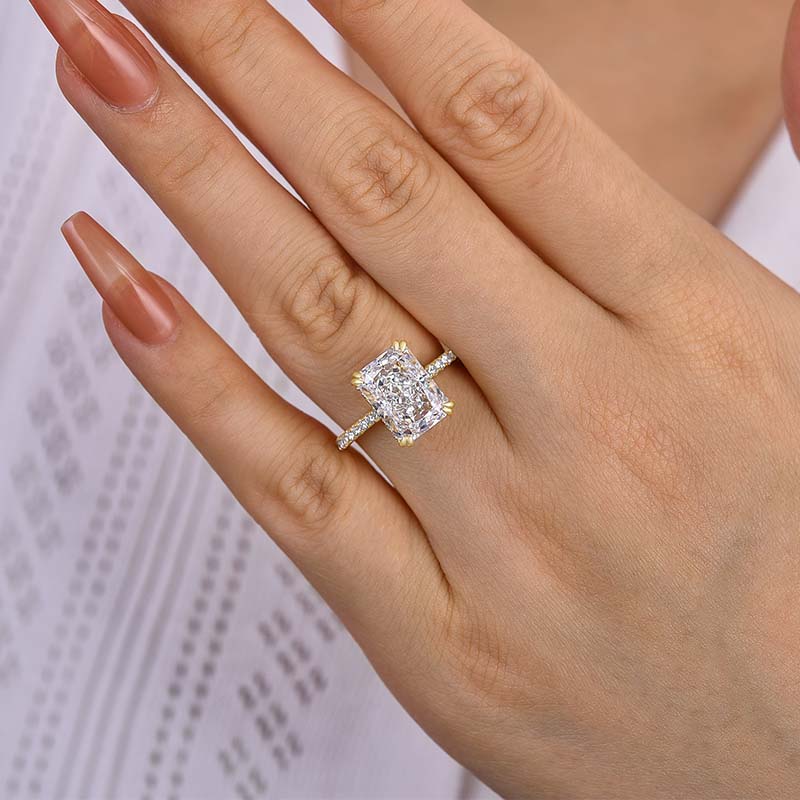 Elegant Radiant Cut Sona Simulated Diamond Engagement Ring In Sterling Silver