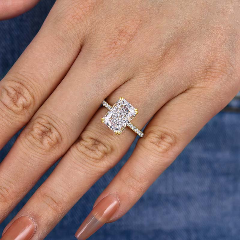 Elegant Radiant Cut Sona Simulated Diamond Engagement Ring In Sterling Silver