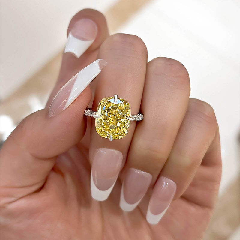 Elegant 6.0 Carat Radiant Cut Yellow Sapphire Engagement Ring-Maxinejewelry