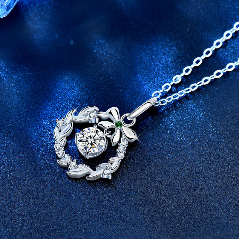 Christmas Wreaths Moissanite Pendant Necklace