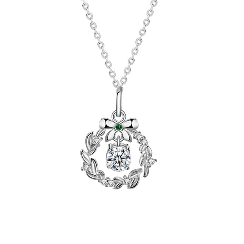 Christmas Wreaths Moissanite Pendant Necklace