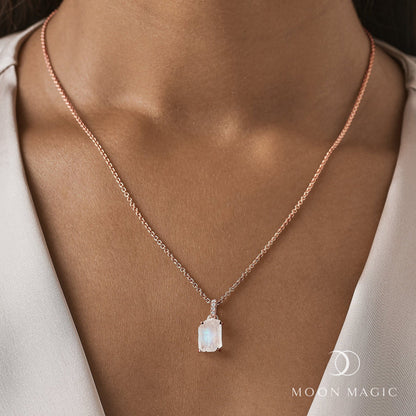 Raw Crystal Necklace - Ritzy Moonstone