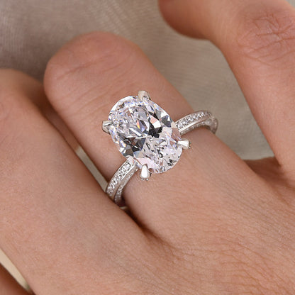 Exclusive Oval Cut Sona Simulated Diamond Engagement Ring In Sterling Silver-Maxinejewelry